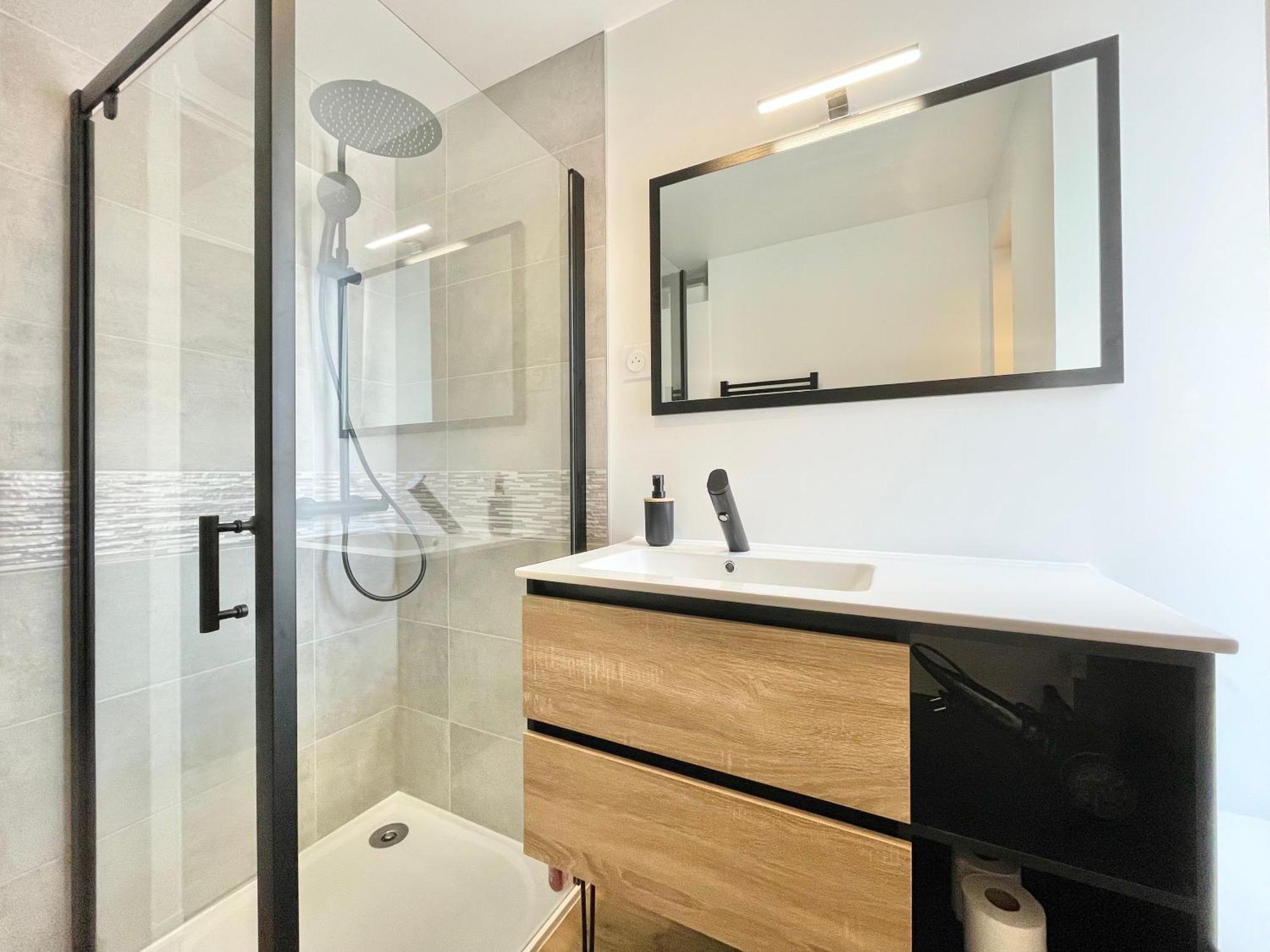 Le Calloch 2D - Studio 4 Etoiles - Quartier Gare - Wifi - Netflix Quimper Luaran gambar