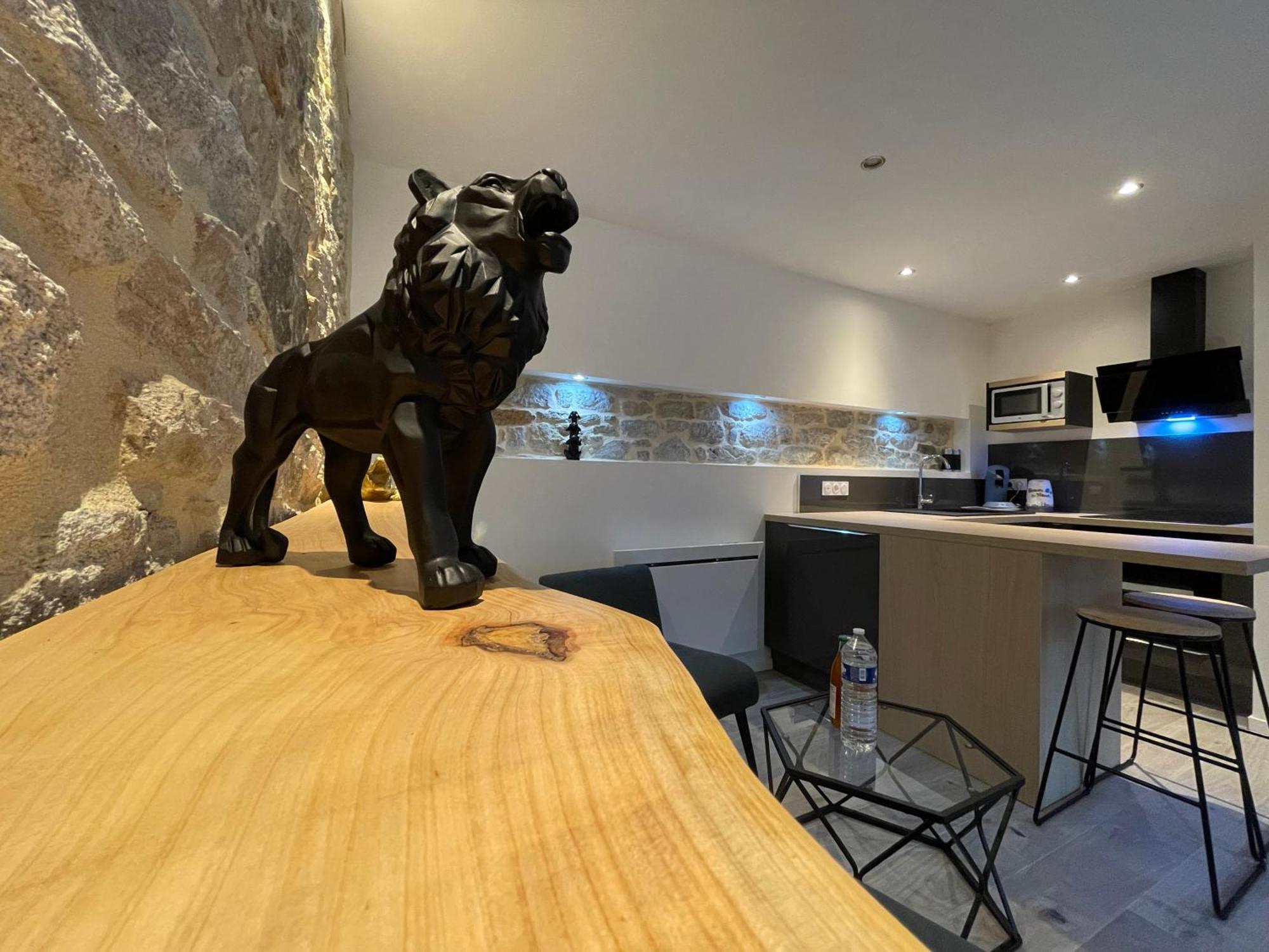 Le Calloch 2D - Studio 4 Etoiles - Quartier Gare - Wifi - Netflix Quimper Luaran gambar